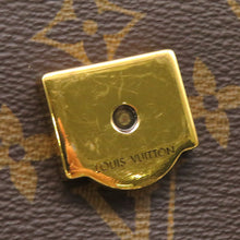 将图像加载到图库查看器中，LOUIS VUITTON Passy RedM45592 Monogram
