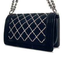 将图像加载到图库查看器中，CHANEL ★Boy Chanel ChainShoulder Bag Black Velour Size 25
