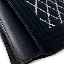 将图像加载到图库查看器中，CHANEL ★Boy Chanel ChainShoulder Bag Black Velour Size 25

