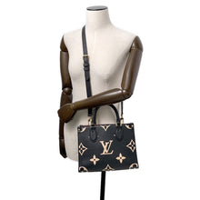 将图像加载到图库查看器中，LOUIS VUITTON Onthego Noir/BeigeM45659 Bicolor Monogram Empreinte Leather Size PM
