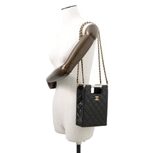 将图像加载到图库查看器中，CHANEL Matelasse Pearl Handle Chain Shoulder Bag BlackAP4520 Lambskin
