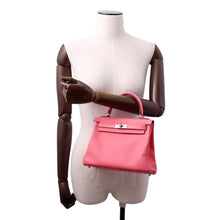 Load image into Gallery viewer, HERMES Kelly Retourne Rose Azalee Swift Leather Size 25
