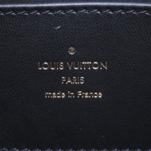 Load image into Gallery viewer, LOUIS VUITTON Capucines Souple BlackM24607 SmoothTaurillon Leather Size GM
