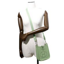 将图像加载到图库查看器中，HERMES Evelyne Vert cricket Taurillon Clemence Size TPM
