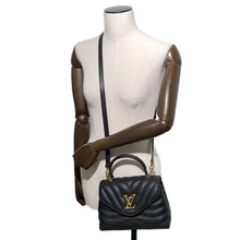 将图像加载到图库查看器中，LOUIS VUITTON Hold Me NoirM21720 Leather
