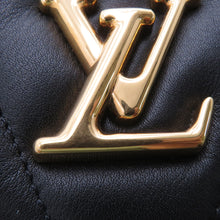 将图像加载到图库查看器中，LOUIS VUITTON Hold Me NoirM21720 Leather
