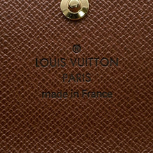 Load image into Gallery viewer, LOUIS VUITTON Multicles4 Key Case BrownM69517 Monogram
