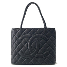 将图像加载到图库查看器中，CHANEL Medallion Tote BlackA01804 Caviar Leather
