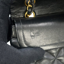 Load image into Gallery viewer, CHANEL Matelasse W Flap W Chain Shoulder BlackA01113 Lambskin Size 23

