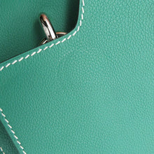 Load image into Gallery viewer, HERMES Sac Roulis Vert Vertigo Evercolor Size 23
