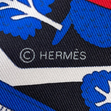 Load image into Gallery viewer, HERMES Carre LES NOUVEAUX AMOUREUX FE PARIS Size 90 Black/Blue/Red Silk100%
