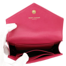 将图像加载到图库查看器中，SAINT LAURENT PARIS Monogram Small Envelope Wallet Fuchsia414404 Leather
