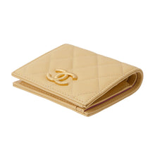 将图像加载到图库查看器中，CHANEL Matelasse Bifold Wallet Compact Wallet Yellow/PurpleAP3519 Caviar Leather
