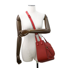 Load image into Gallery viewer, LOEWE hammock Red387.12KN60 Leather Size Small
