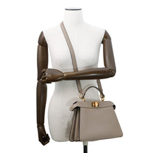将图像加载到图库查看器中，FENDI Peekaboo Icy You Beige8BN327 Calf Leather Size Small
