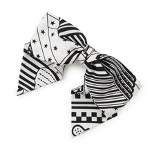将图像加载到图库查看器中，HERMES Barrette Grenelle Zig Zag Size PM Black/White Silk
