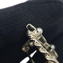 Load image into Gallery viewer, CHANEL CC Logo Round Star Brooch Champagne Gold Gold Plated Rhinestone Faux Pearl
