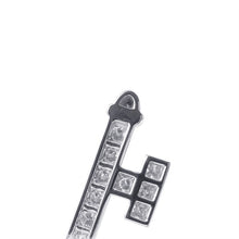 将图像加载到图库查看器中，TIFFANY&amp;Co. Petal Key PendantGRP02521 Pt950
