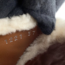 Load image into Gallery viewer, LOUIS VUITTON Paseo Flat Comfort Mules Nude1AA1VY Shearling Leather Size 37
