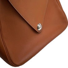将图像加载到图库查看器中，HERMES Christine Cognac Taurillon Clemence
