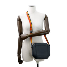 Load image into Gallery viewer, HERMES Octagon Blue Indigo Epsom Size 23
