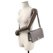 将图像加载到图库查看器中，CHANEL ★Boy Chanel ChainShoulder Bag SilverA67086 Lambskin Size 25
