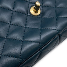 将图像加载到图库查看器中，CHANEL ★Matelasse ChainShoulder Bag Green Lambskin
