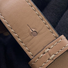 将图像加载到图库查看器中，LOEWE hammock compact BeigeA538H13X07 Leather
