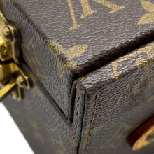 Load image into Gallery viewer, LOUIS VUITTON wine case Brown/Beige Monogram
