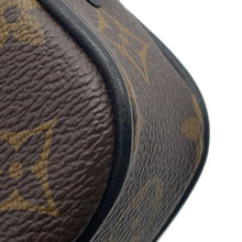 Load image into Gallery viewer, LOUIS VUITTON ★Pochette Volga NoirM44458 Monogram / Solar Powered Ray
