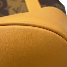 将图像加载到图库查看器中，LOUIS VUITTON Randonnee Messenger NIGOCollaboration Marron/NoirM45968 Monogram stripe
