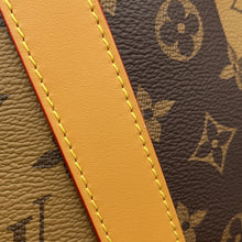 将图像加载到图库查看器中，LOUIS VUITTON Randonnee Messenger NIGOCollaboration Marron/NoirM45968 Monogram stripe

