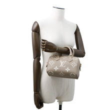 Load image into Gallery viewer, LOUIS VUITTON Speedy Bandouliere Tourterelle claimM46575 Monogram Empreinte Leather Size 20
