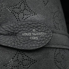 Load image into Gallery viewer, LOUIS VUITTON Blossom NoirM21848 Monogram Mahina Size PM
