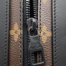 将图像加载到图库查看器中，LOUIS VUITTON Vertical・Soft Trunk NoirM45044 Monogram / Toughtage
