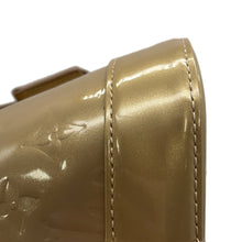 Load image into Gallery viewer, LOUIS VUITTON Alma Beige PoudreM91753 Monogram Vernis Leather Size GM
