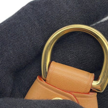 将图像加载到图库查看器中，LOUIS VUITTON loop BeigeM81098 Monogram
