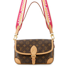 Load image into Gallery viewer, LOUIS VUITTON Diane NM FuchsiaM46049 Monogram Size PM
