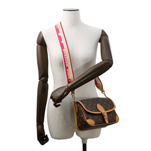 Load image into Gallery viewer, LOUIS VUITTON Diane NM FuchsiaM46049 Monogram Size PM
