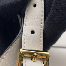 将图像加载到图库查看器中，PRADA Tote Bag White1BG483 Leather
