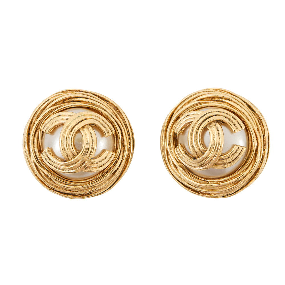 CHANEL CC Logo Faux Pearl Earring Gold Plated Faux Pearl
