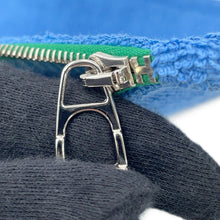 将图像加载到图库查看器中，HERMES Les Cabans Flat Pouch Blue Cotton Size PM
