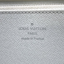Load image into Gallery viewer, LOUIS VUITTON Zippy Wallet BlancM83632 Epi Leather
