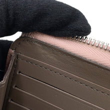 Load image into Gallery viewer, LOUIS VUITTON Portefeuille Comet MagnoliaM63103 Taurillon Leather
