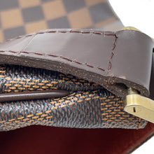 将图像加载到图库查看器中，LOUIS VUITTON ★Musette RedN51302 Damier Ebene Canvas Size long
