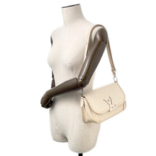 将图像加载到图库查看器中，LOUIS VUITTON Busy NM QuartzM59457 Epi-grain Cowhide Leather
