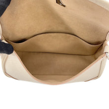 将图像加载到图库查看器中，LOUIS VUITTON Busy NM QuartzM59457 Epi-grain Cowhide Leather
