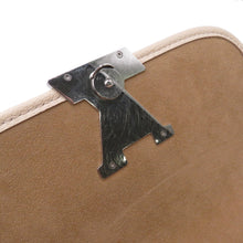 将图像加载到图库查看器中，LOUIS VUITTON Busy NM QuartzM59457 Epi-grain Cowhide Leather
