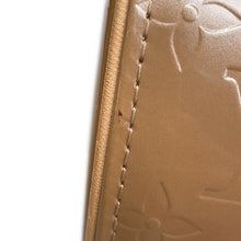 将图像加载到图库查看器中，LOUIS VUITTON Bedford NoisetteM91329 Monogram Vernis Leather
