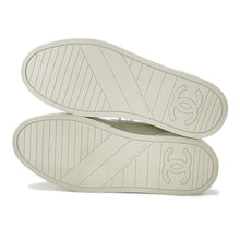 Load image into Gallery viewer, CHANEL High cut sneakers White/BlackG45109 Leather Size 36
